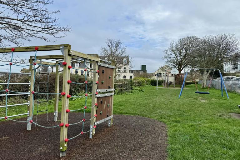 Play area at oxford park